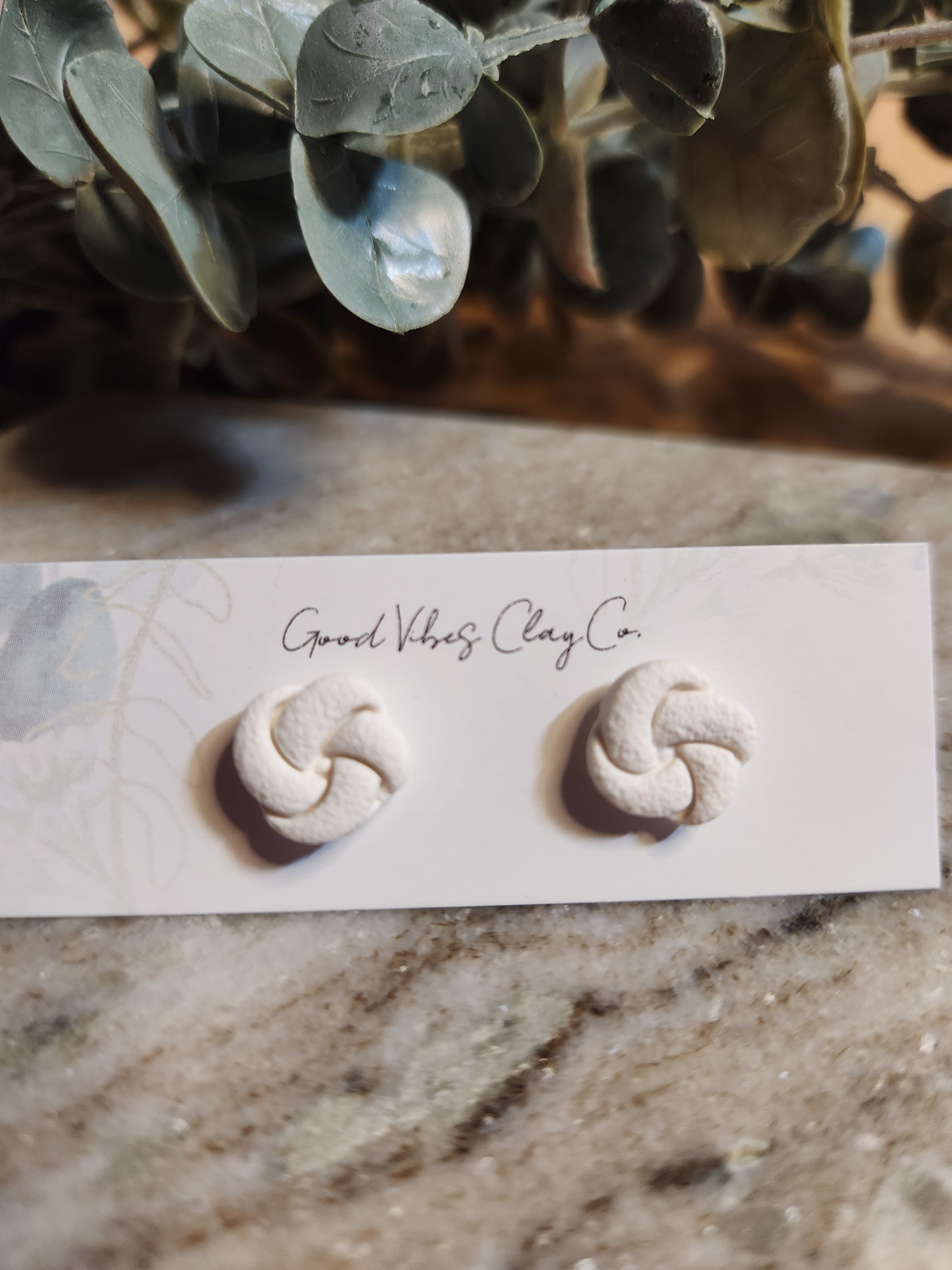 Knotty's (Multiple Colors)